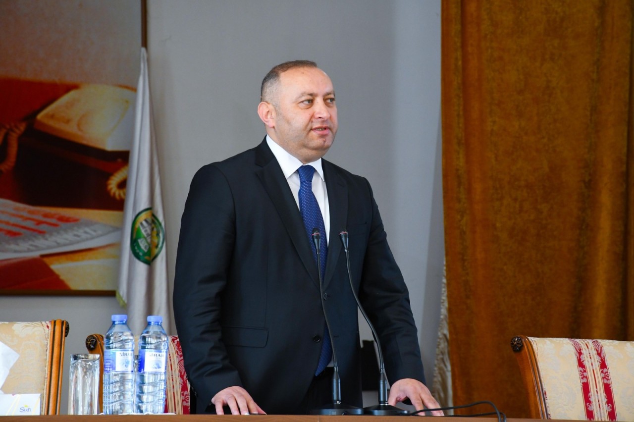 ADAU-nun rektoru I kurs tələbələrinin fikir və təkliflərini dinləyib - FOTOLAR